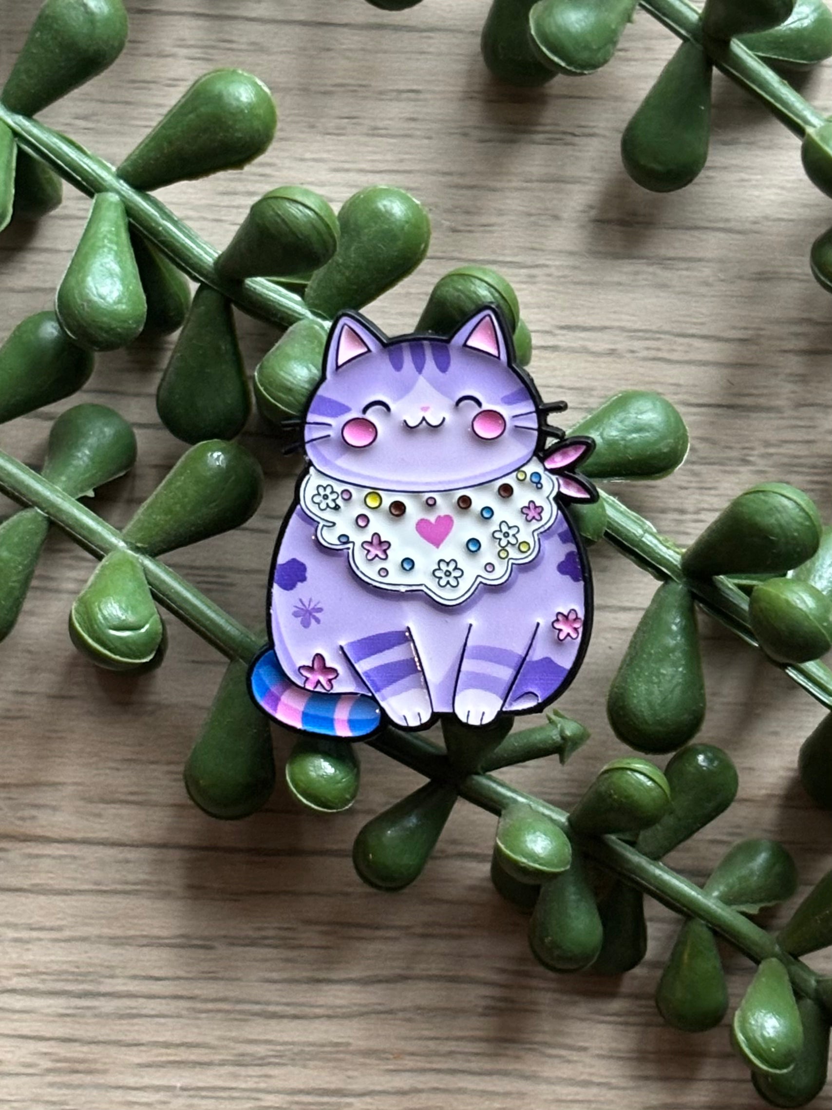 Purple sitting cat Pin