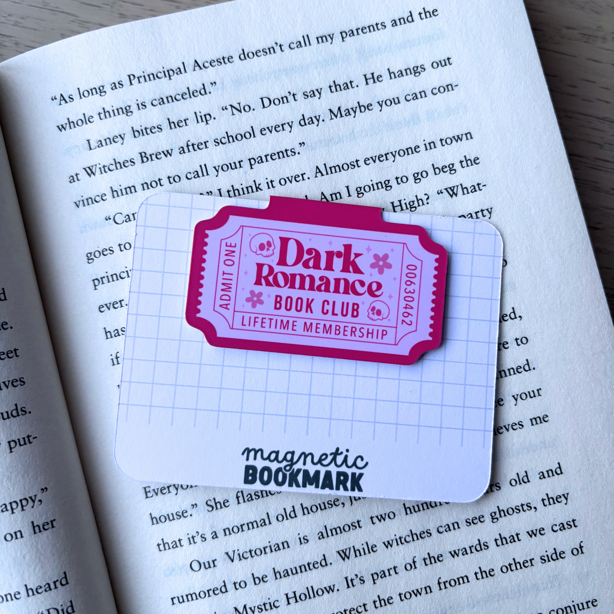 Dark Romance Bookclub | Magnetic Bookmark