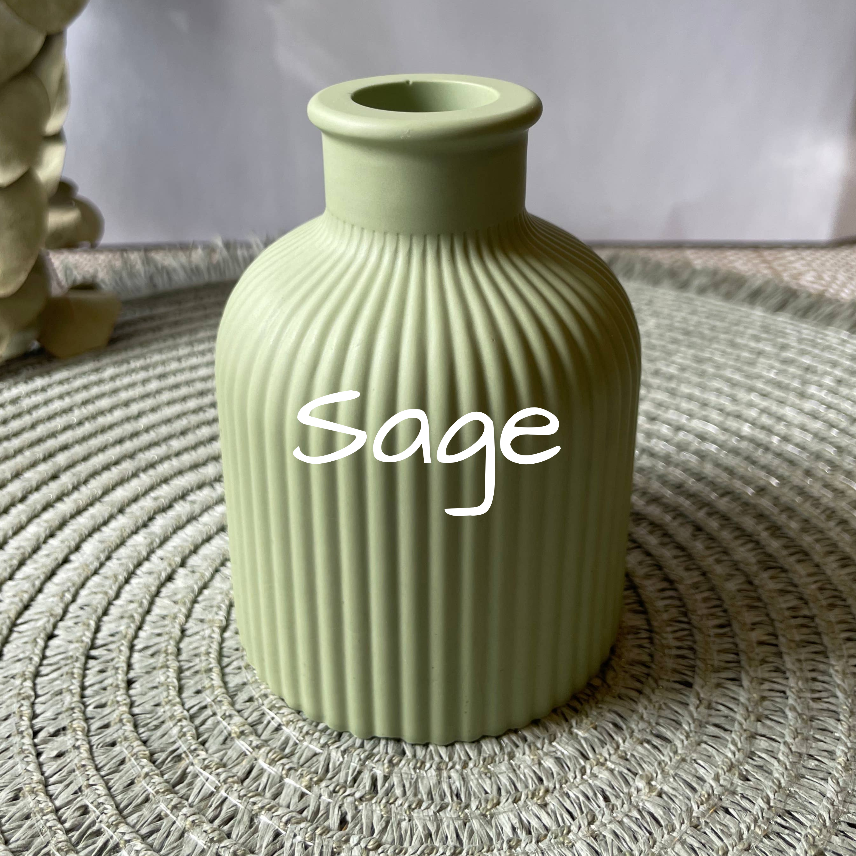 Henley Vase – Handmade Eco Resin