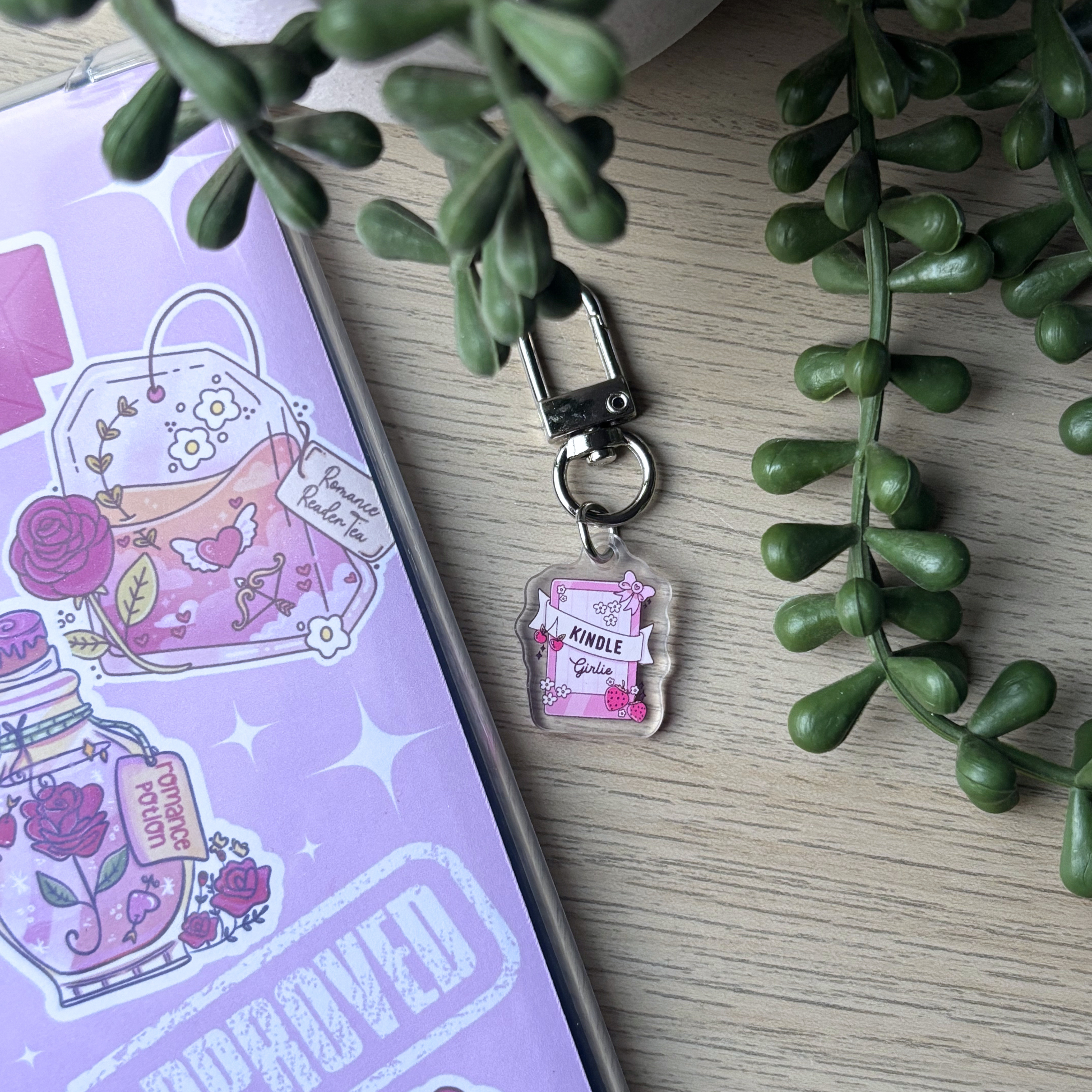 Kindle Girlie charm
