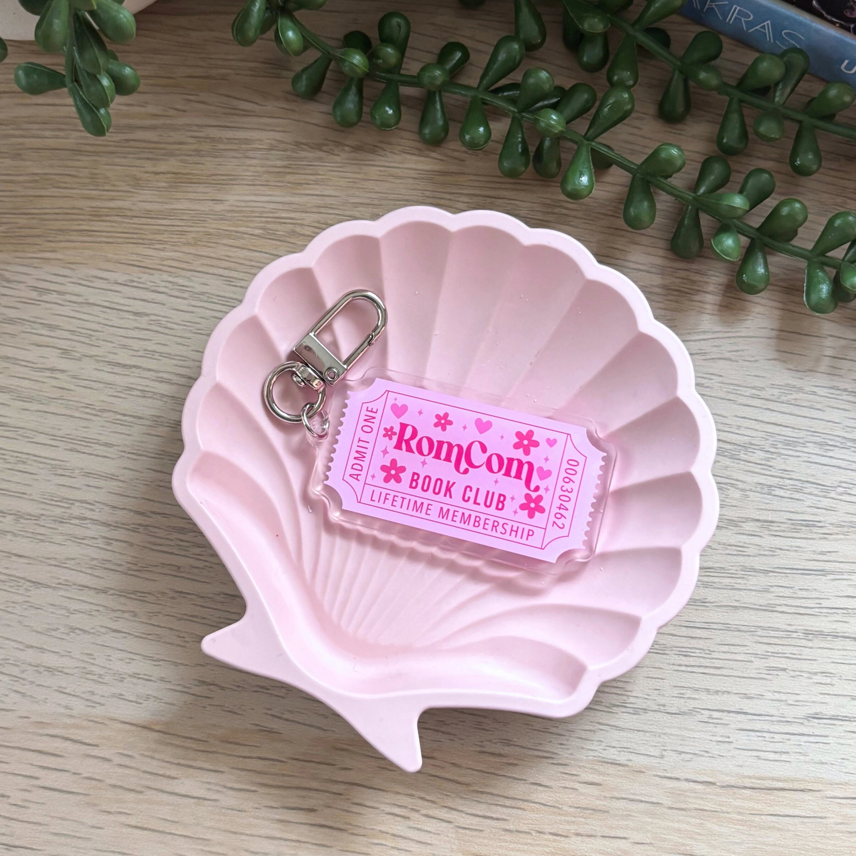 Rom Com Bookclub Keyring